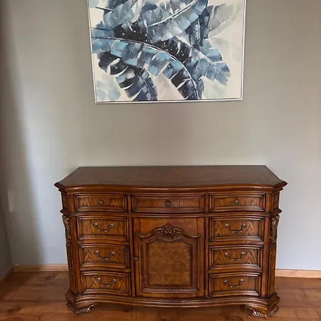 Korter Pikk Street *